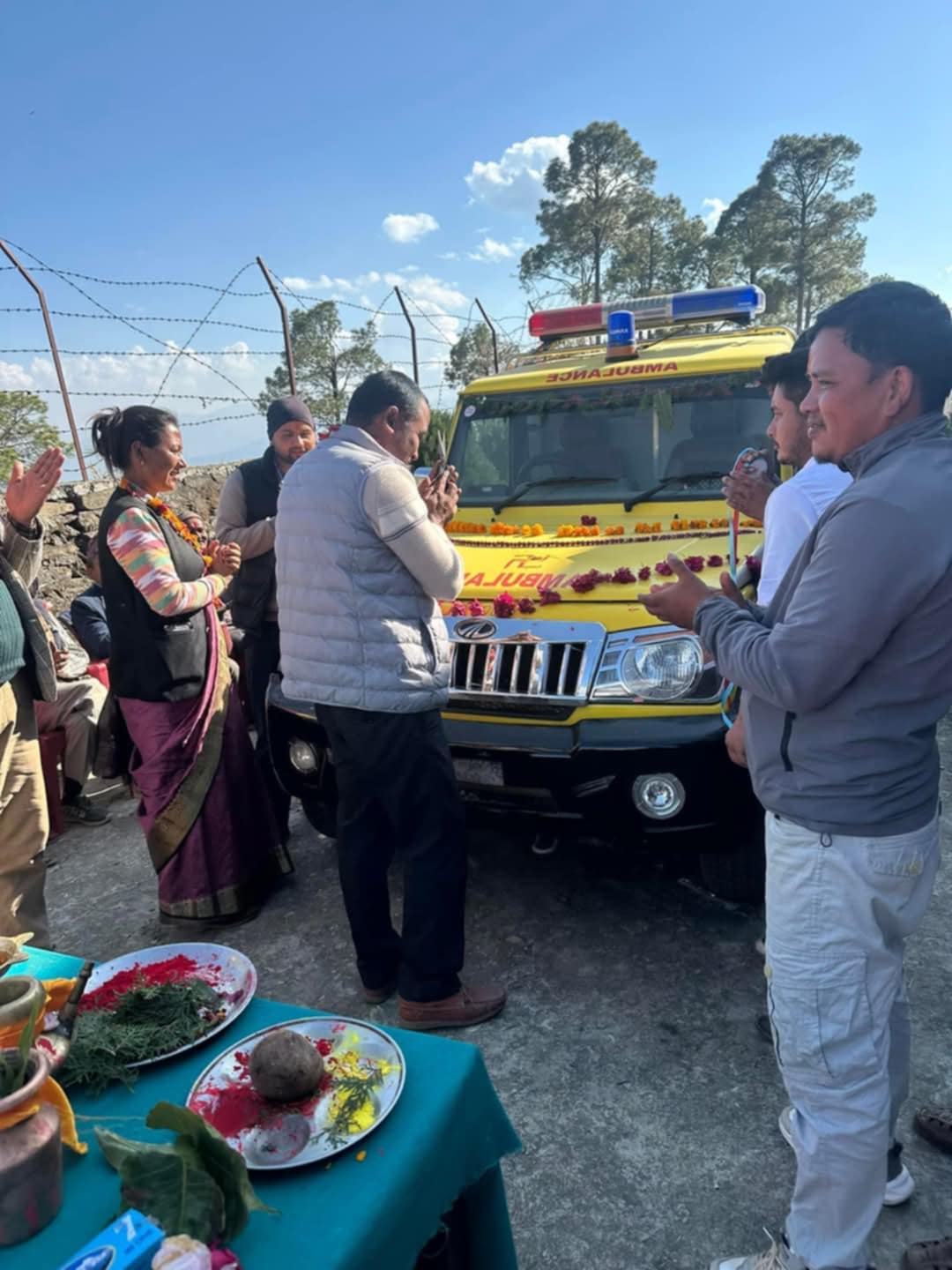 डोटीको आदर्श गाउँपालिका ५ मा नयाँ एम्बुलेन्स सञ्चालन