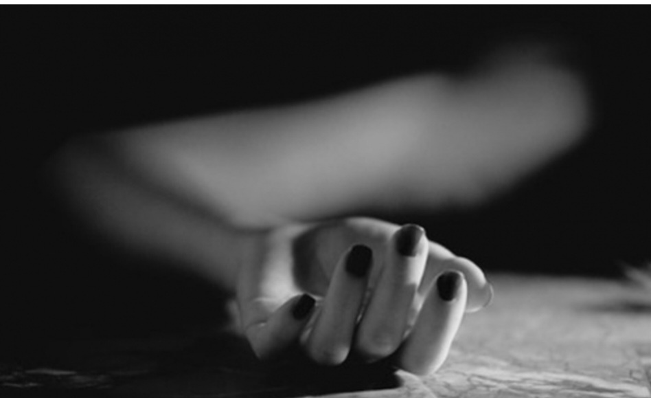 अछाममा टाउको नभएको महिलाको शव भेटियो