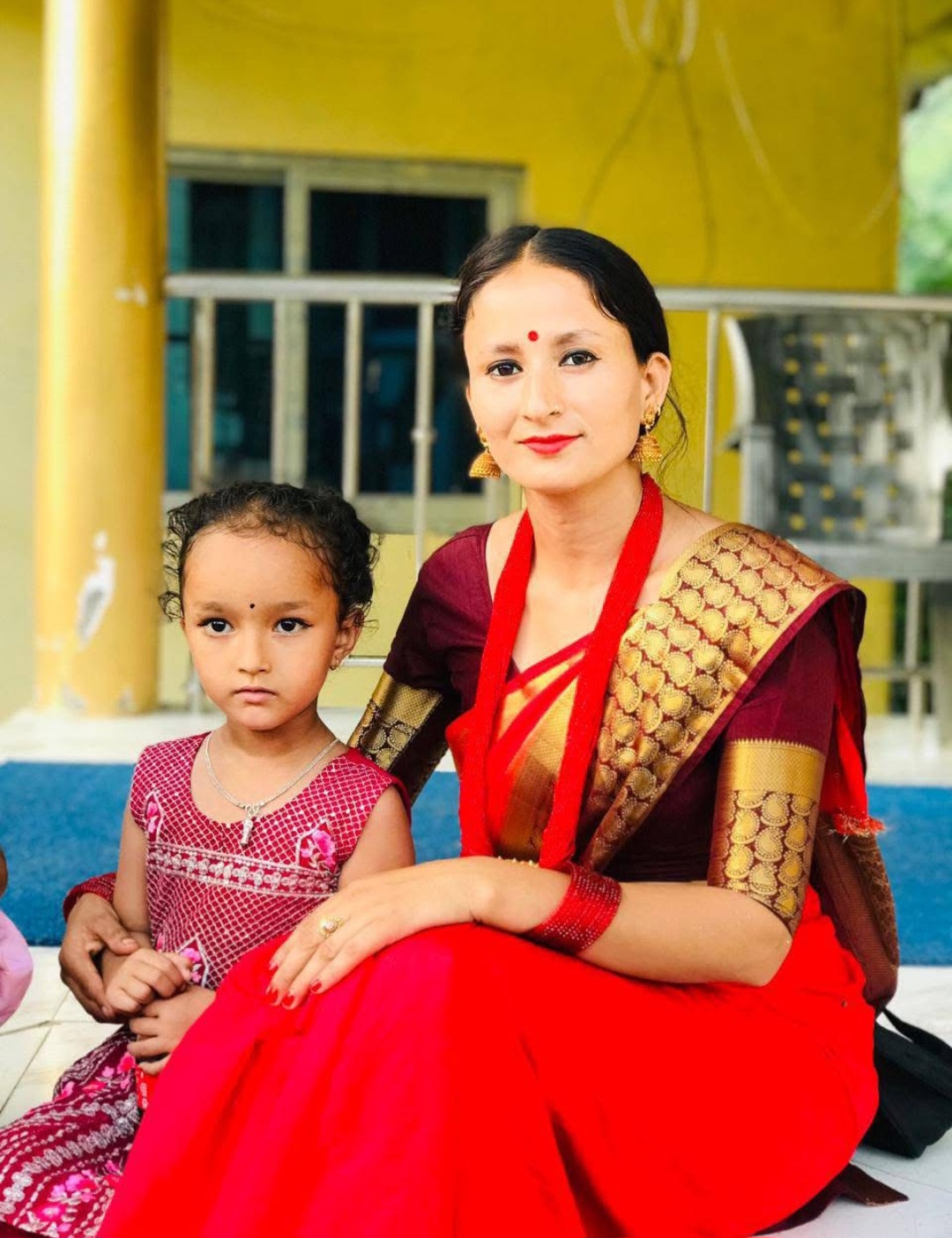 आफ्नो घर भत्काएर साँफेबगर जल्नबाट बचाउने गीताको घर बनाइदिन अपिल